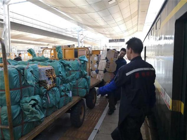 飞机行李箱托运怎么收费 飞机行李箱托运怎么收费