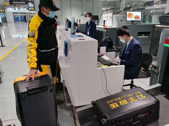 托运是在值机柜台办理吗 托运是在值机柜台办理吗