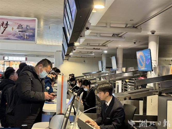 飞机行李箱托运怎么收费 飞机行李箱托运怎么收费